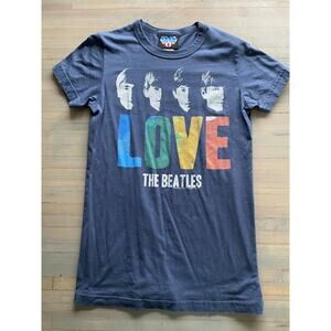 Junk Food T-shirt The Beatles LOVE 2010 Graphic Shirt Womens Large